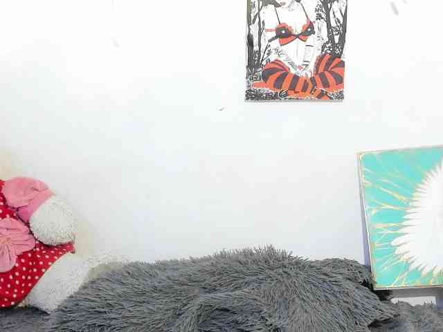 sweetavi webcam