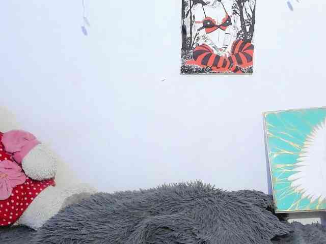 sweetavi webcam