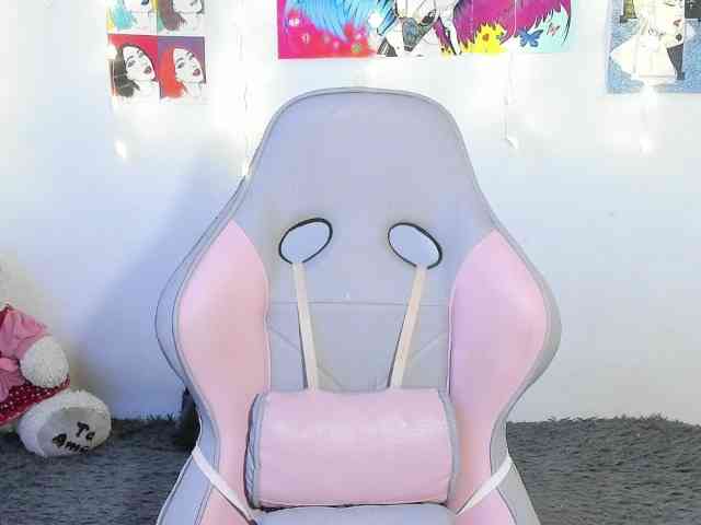 sweetavi webcam