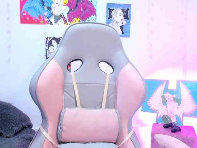 sweetavi webcam