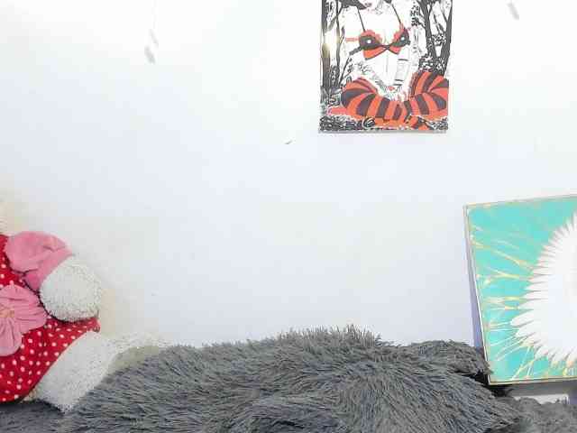 sweetavi webcam