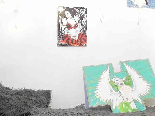 sweetavi webcam