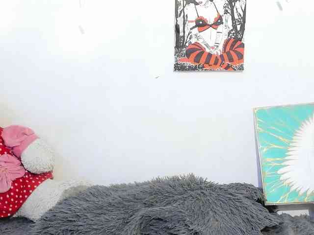 sweetavi webcam