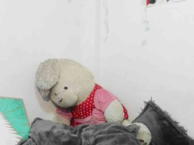 sweetavi webcam