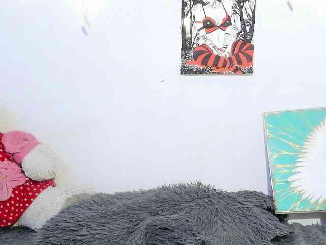 sweetavi webcam