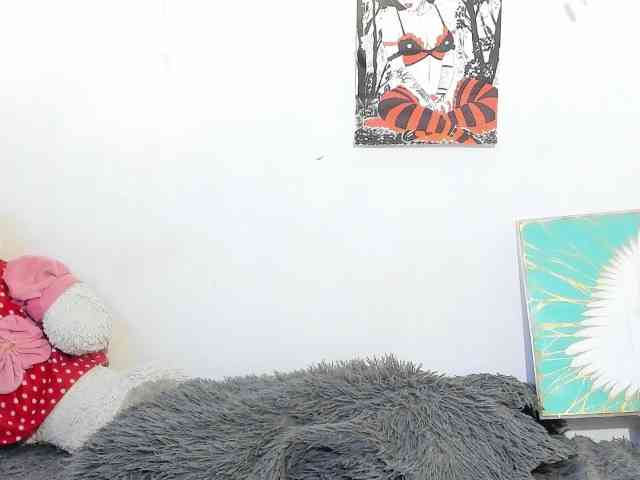 sweetavi webcam