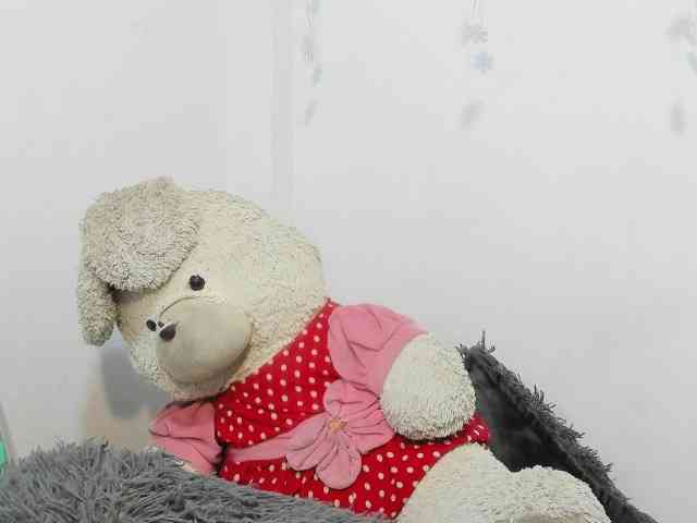 sweetavi webcam