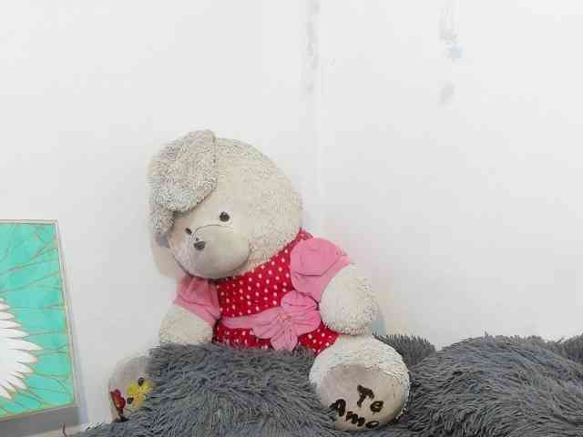 sweetavi webcam