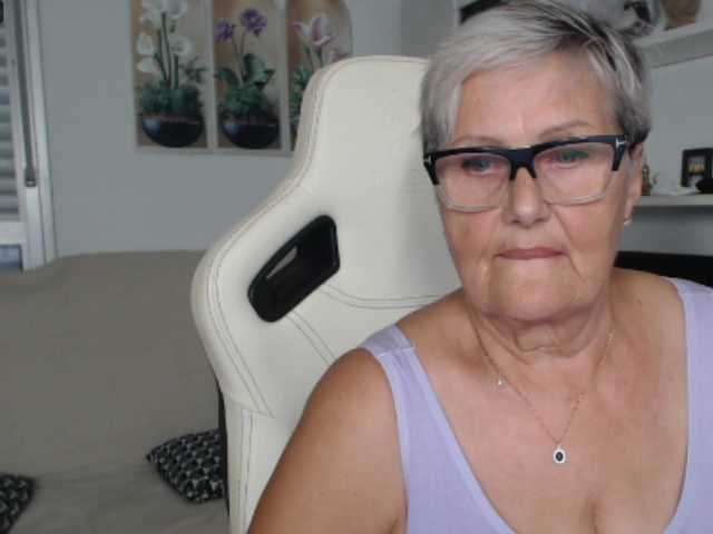 Selenna65