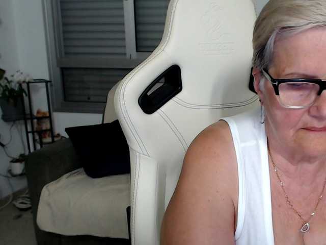 Selenna65