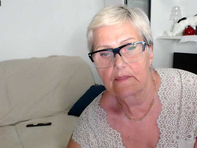 Selenna65
