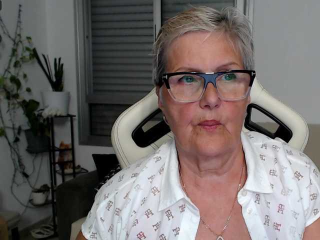 Selenna65