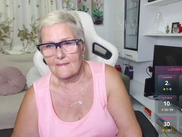 Selenna65 live cam on BongaCams