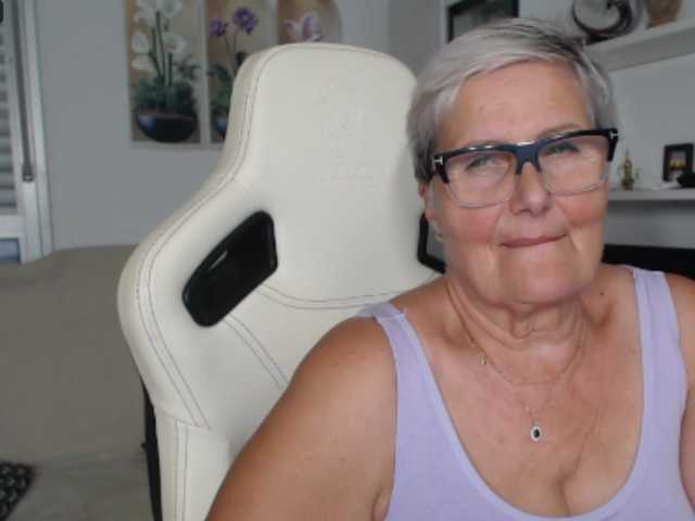 Selenna65