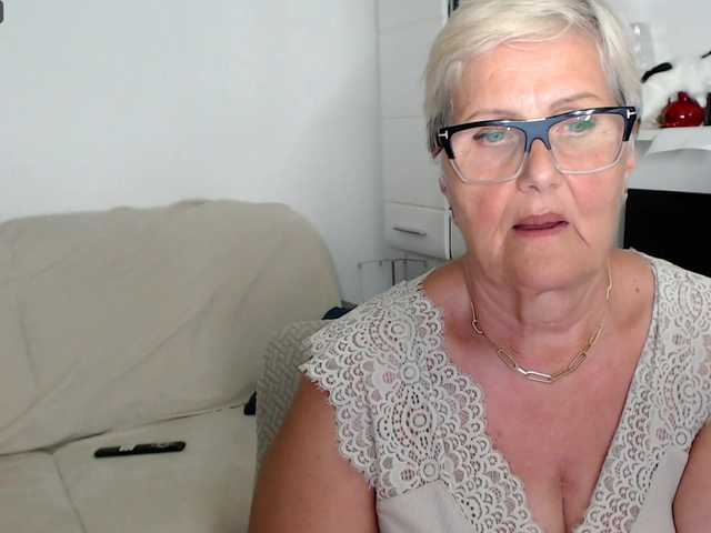 Selenna65