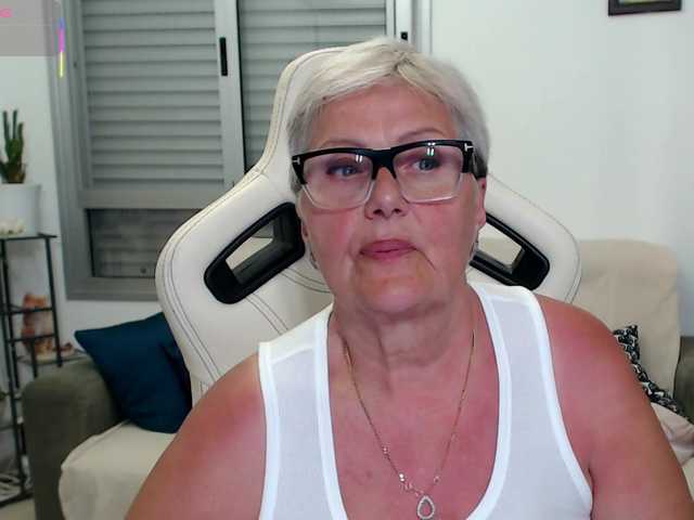 Selenna65