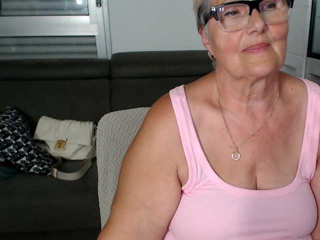 Selenna65 live cam on BongaCams