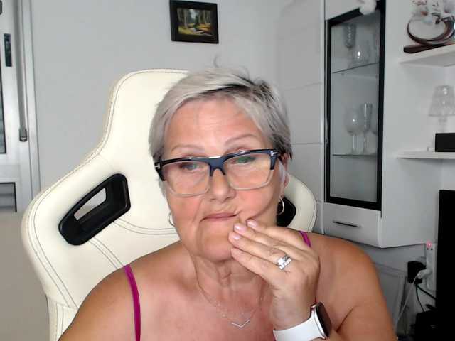 Selenna65