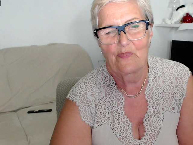 Selenna65 live cam on BongaCams
