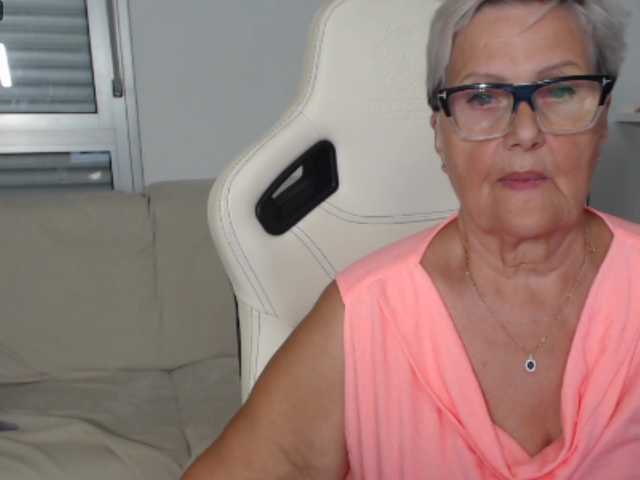 Selenna65 live cam on BongaCams