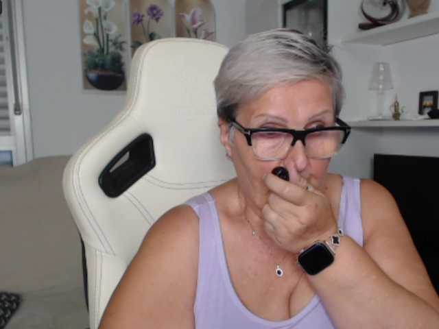 Selenna65 live cam on BongaCams
