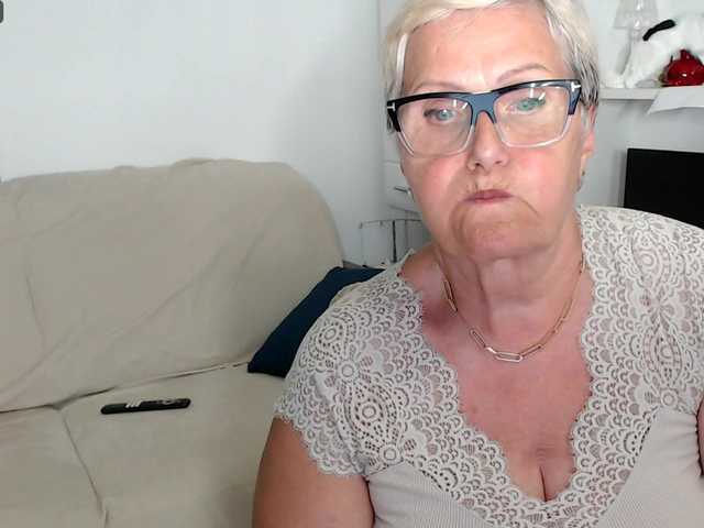 Selenna65 live cam on BongaCams