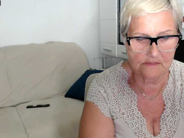 Selenna65 live cam on BongaCams