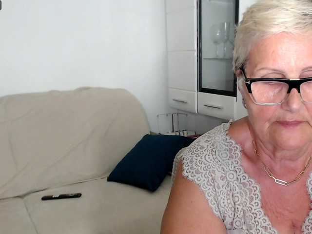Selenna65 live cam on BongaCams