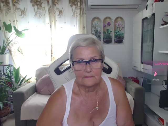 Selenna65