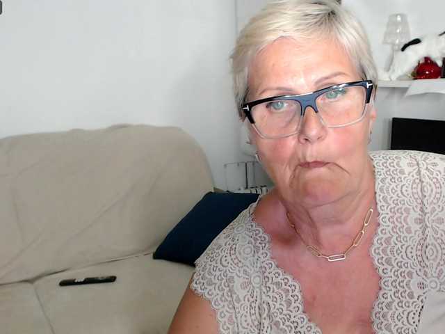 Selenna65
