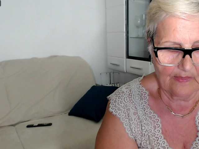 Selenna65 live cam on BongaCams