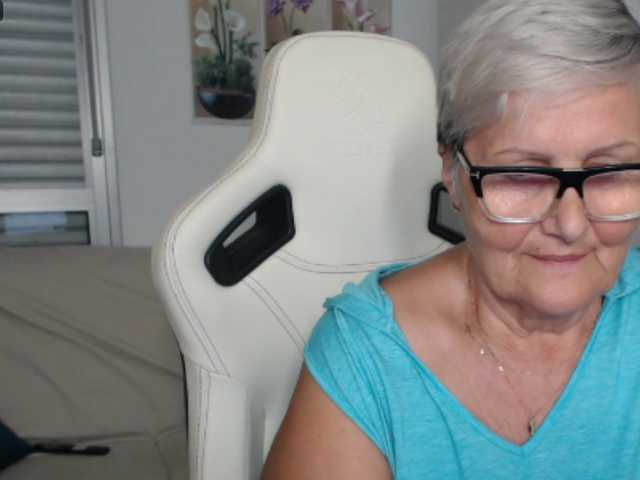 Selenna65 live cam on BongaCams
