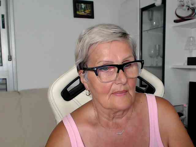Selenna65 webcam