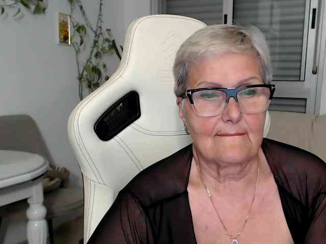 Selenna65 webcam