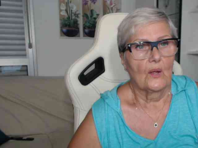 Selenna65 webcam