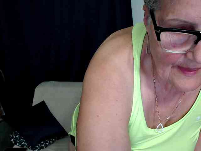 Selenna65 webcam