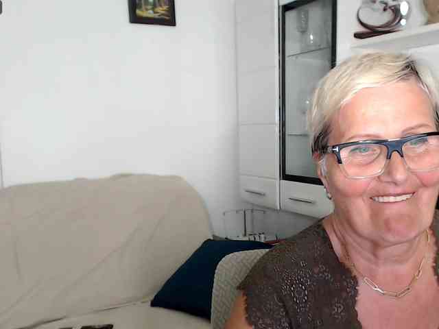 Selenna65 webcam