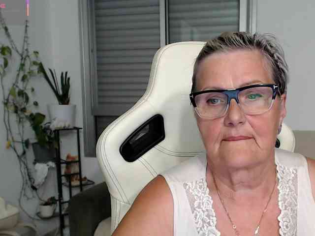 Selenna65 webcam