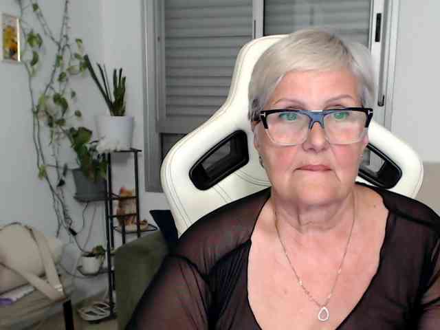 Selenna65 webcam