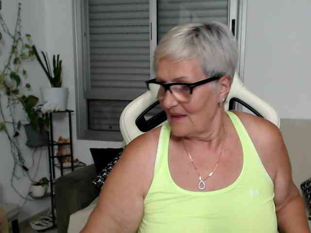 Selenna65 webcam