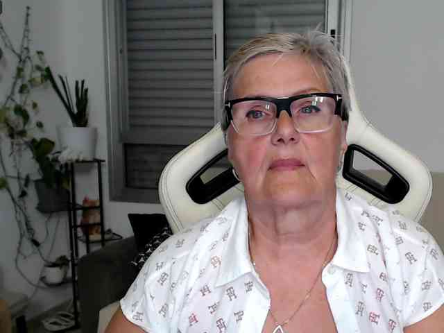 Selenna65 webcam