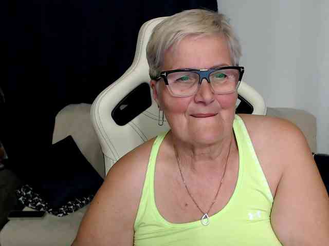 Selenna65 webcam