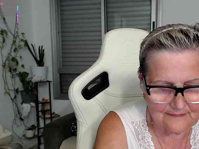 Selenna65 webcam