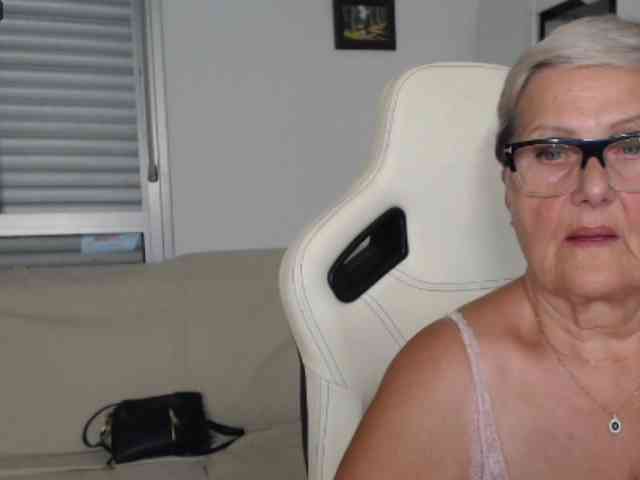 Selenna65 webcam