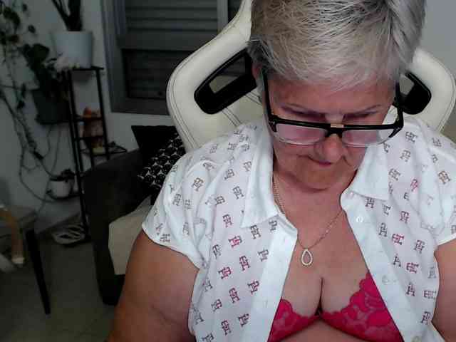 Selenna65 webcam