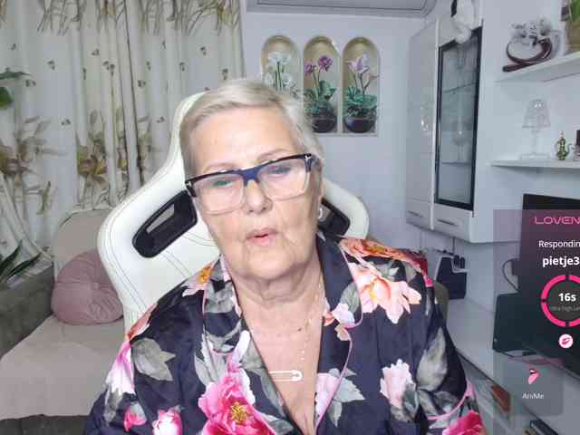 Selenna65 webcam