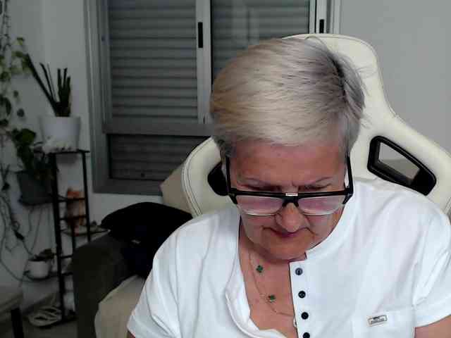 Selenna65 webcam