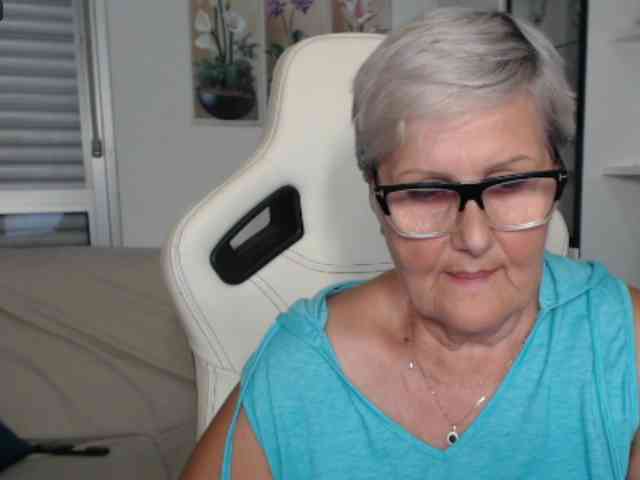 Selenna65 webcam