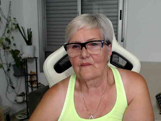 Selenna65 webcam
