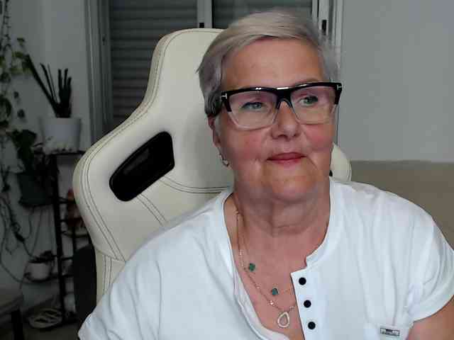 Selenna65 webcam